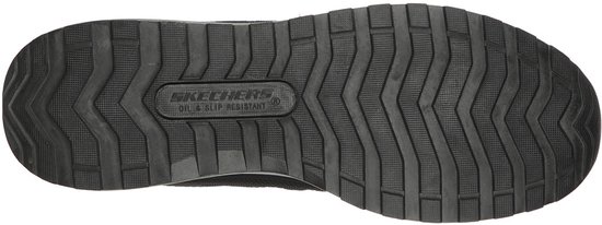 Semelle de chaussure de travail Skechers noire, avec inscription 'Oil & Slip Resistant'.