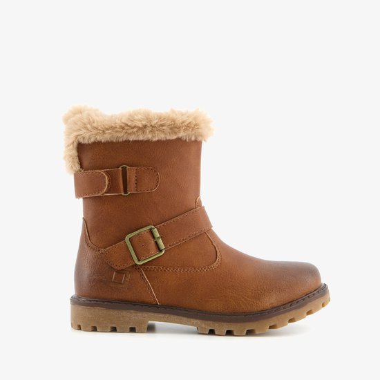 Bruine biker boot met gespen aan de zijkant en beige bontrand.