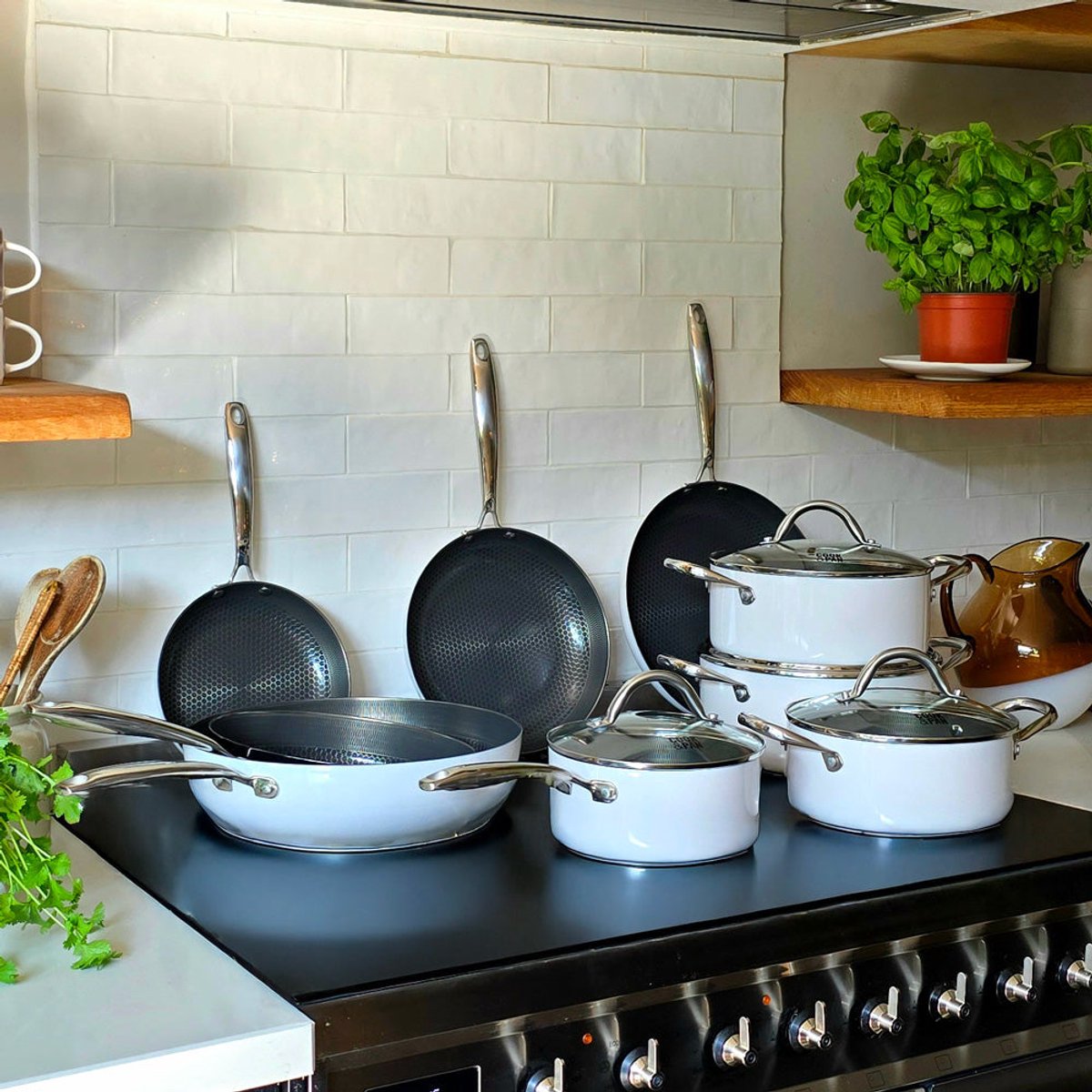 Cook & Pan Honey 9-Delige Pannenset Crème - PFAS vrij - Geschikt voor Inductie - Pannen Set met 7 jaar Garantie - Krasbestendige Anti Aanbaklaag - Vaatwasserbestendig - Koekenpan, Wokpan, Steelpan, Hapjespan, Kookpot - Beige – foto 8