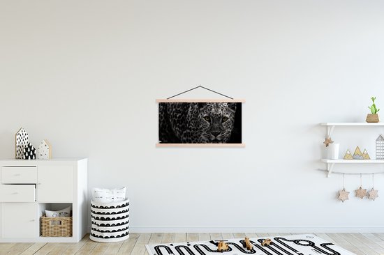 Posterhanger incl. Poster 90x45 cm - Schoolplaat - Luipaard - Zwart - Wit - Textielposter - Blanke latten