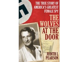 Omslag van The Wolves at the Door