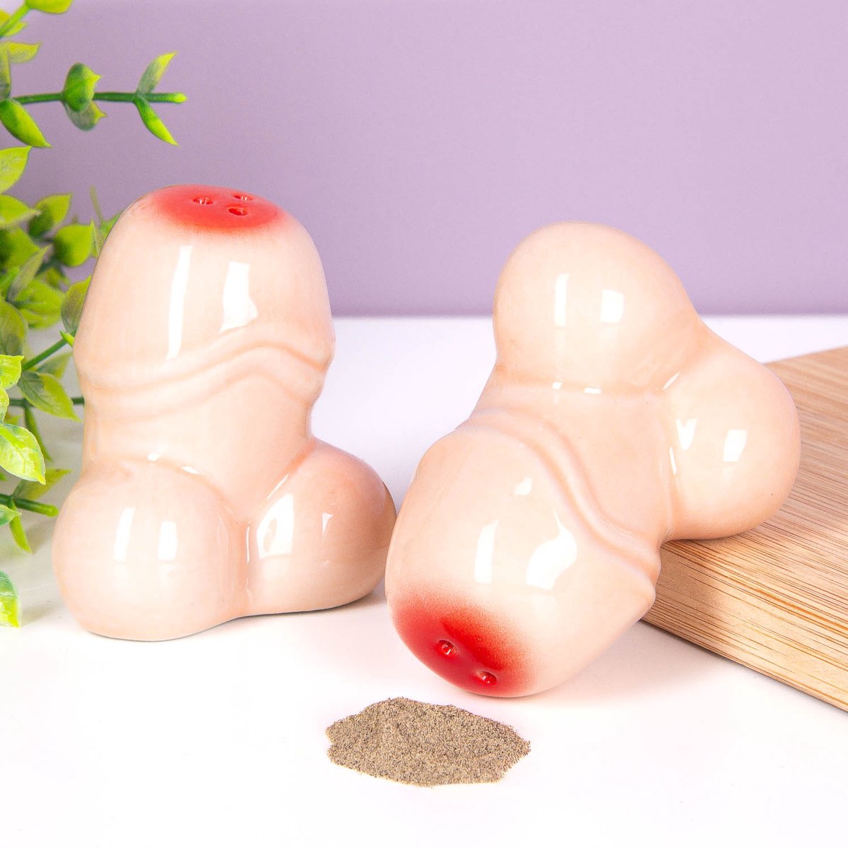 Zout- en peperstrooierset – Penis design – Set van 2 – Keramiek – Inclusief giftbox – Compact formaat 4 x 2,5 x 7 cm – Humoristisch cadeau voor vrijgezellenfeesten, diners of feestjes