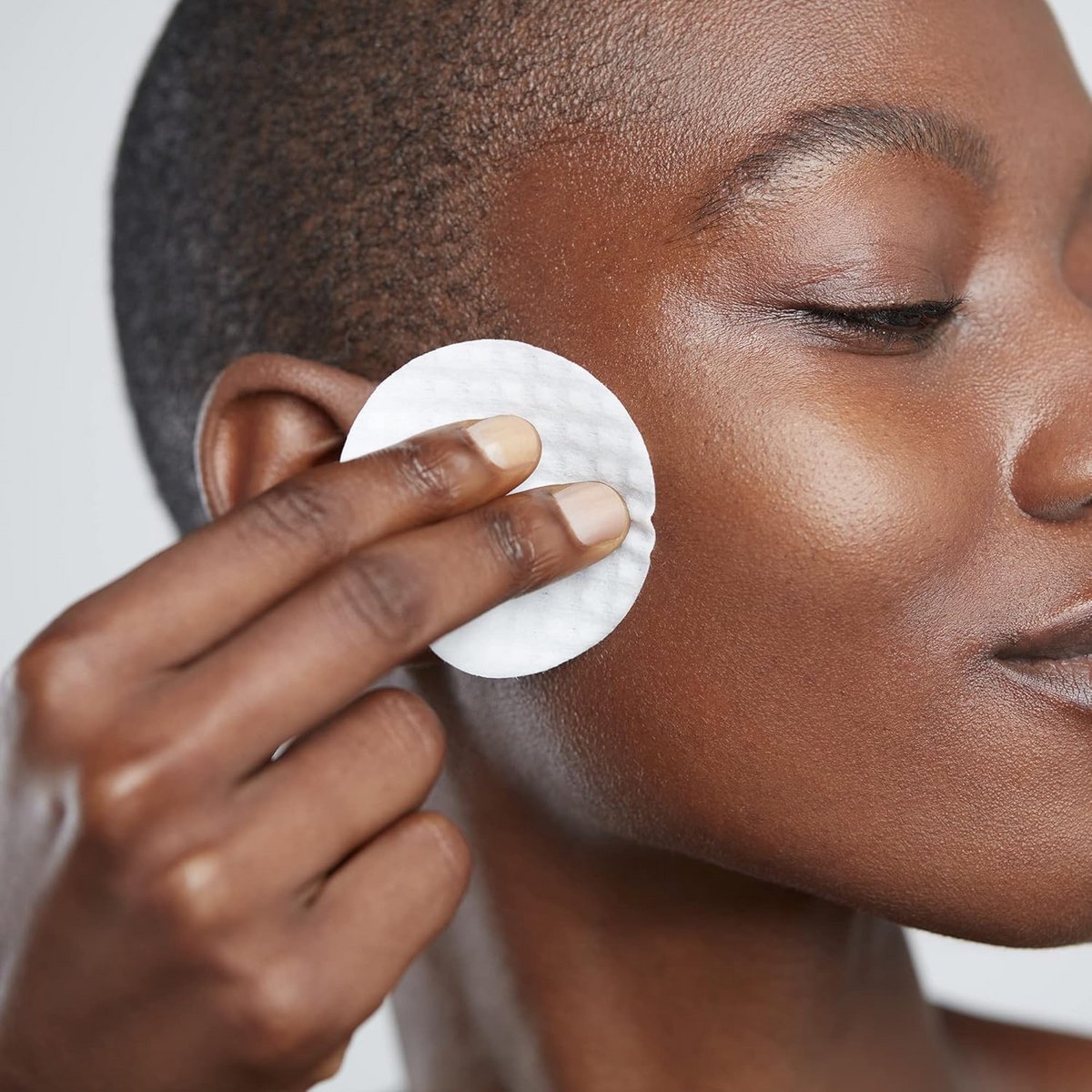Exfoliërende Gezichtspads met Tri-Enzyme Technologie voor Huidvernieuwing