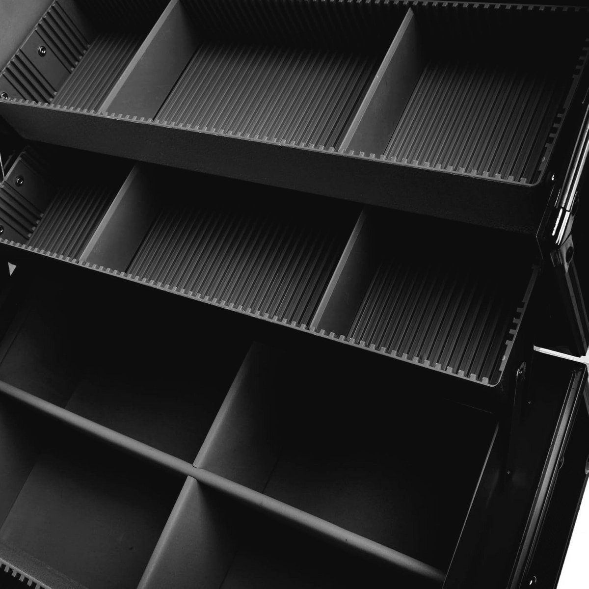 Essentiële Pro Make-up Train Case - Draagbare Cosmetische Organizer met Compartimenten en Vergrendelingen