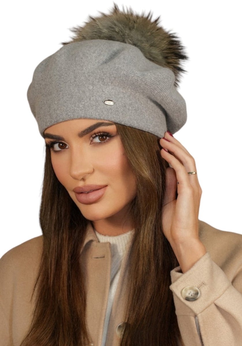 Dames Baret Wol Licht Grijs met Eco Pompon - Gemaakt in Polen