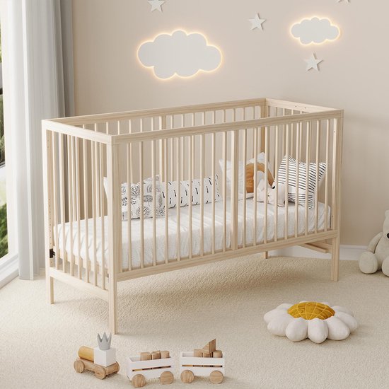 BLACKCOLORS - Houten babybedje - 140x60x90 cm (LxBxH) - Multifunctioneel (om te bouwen tot bed/ezel/bureau) - Hoogte verstelbaar - Gemaakt van sparrenhout - Natuurlijke houtkleur - Zonder matras