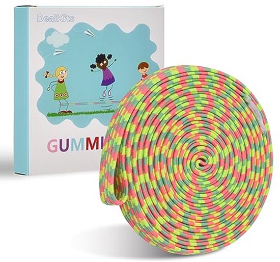 Opgerolde elastiek met roze, gele en groene patronen naast een doos met kindertekeningen.