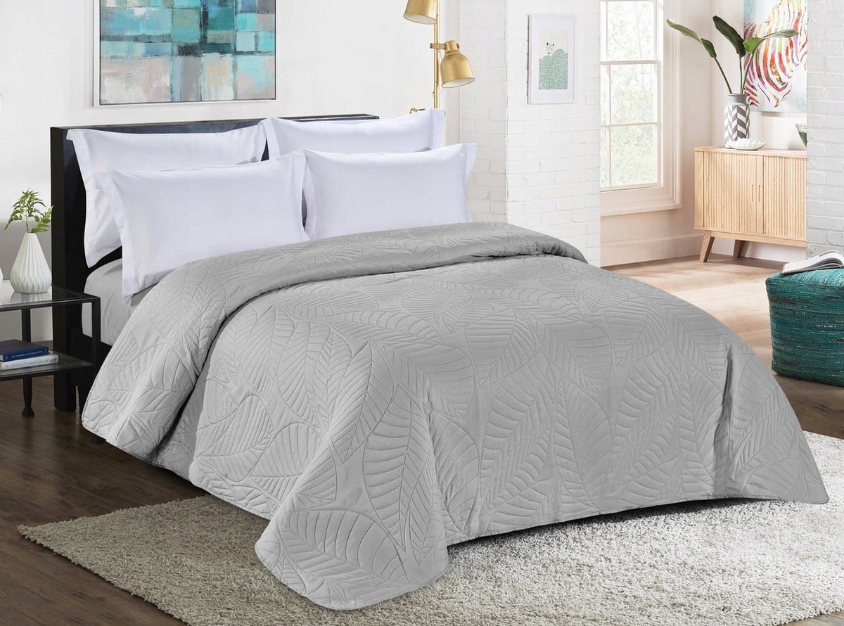 Watteerde Dubbelzijdige Sprei 220x240 cm Lichtgrijs