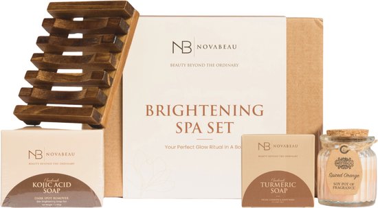 Novabeau Brightening Spa Set – Kojic Acid Zeep & Turmeric Zeep – Verhelderend tegen Pigmentvlekken & Donkere Vlekken – Incl. Zeeprek & Geurkaars – Kerst – Luxe Cadeauset