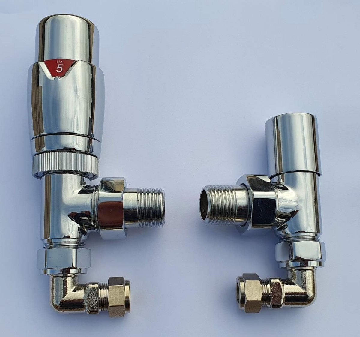 90 Graden Elleboog Radiator Valve Pijp Reducer 15mm naar 10mm - Standaard Compressie Fit voor Radiatoren en Handdoekrails
