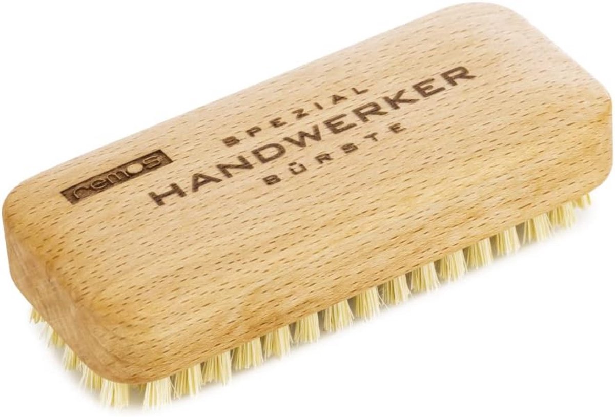Handborstel van beukenhout met plantvezels voor het verwijderen van hardnekkig vuil