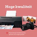 Printer met foto's en camera. Tekst "Hoge kwaliteit" en "Haarscherpe kwaliteit prints".