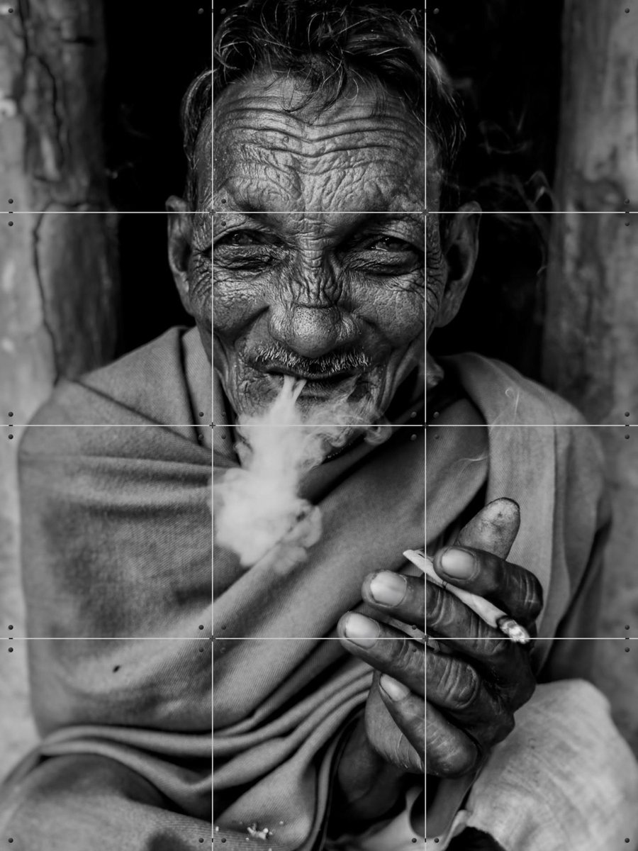 IXXI The Story Teller, Dibyajyoti Nath & Various - 60 x 80 cm - Gratis ophangtool - Grote wanddecoratie en posters - Fotografie, Vintage, Portretten