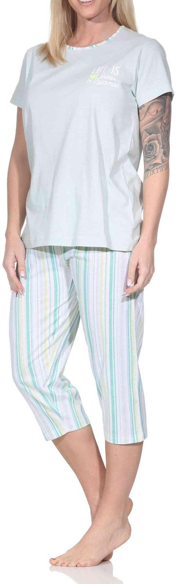 Normann dames pyjama met korte mouwen en gestreepte capri pyjamabroek grün