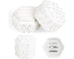 Fluwelen Ringdoos met 3 Vakken - Trouwringhouder voor Verloving, Bruidsfotografie, Ceremonies - Elegant en Zeshoekig Design - Wit.