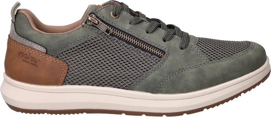 Zijaanzicht van groene Rieker sneaker met rits, veters en bruine details.