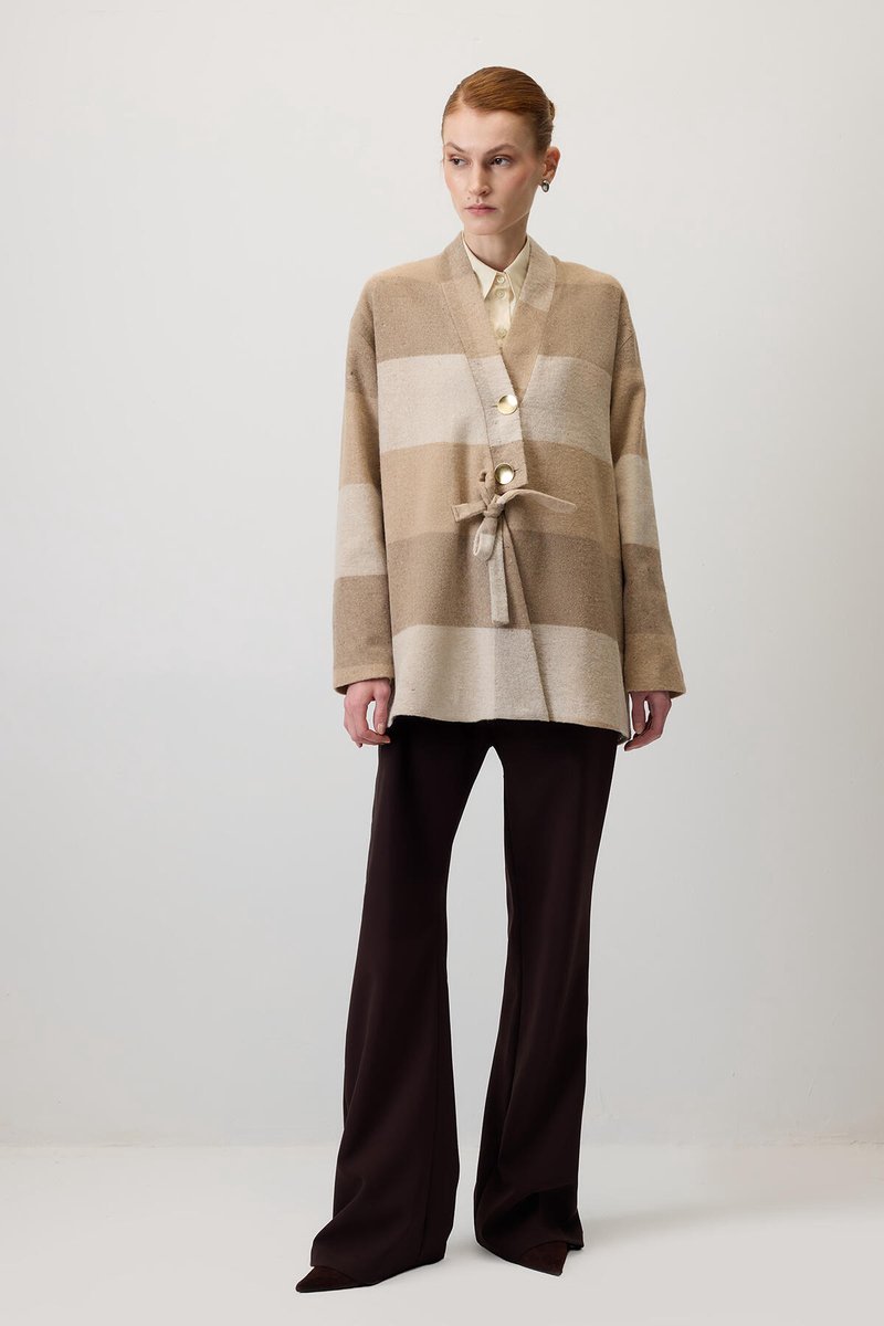 Touché Privé - Geruit jasje met strikceintuur - Beige - Dames