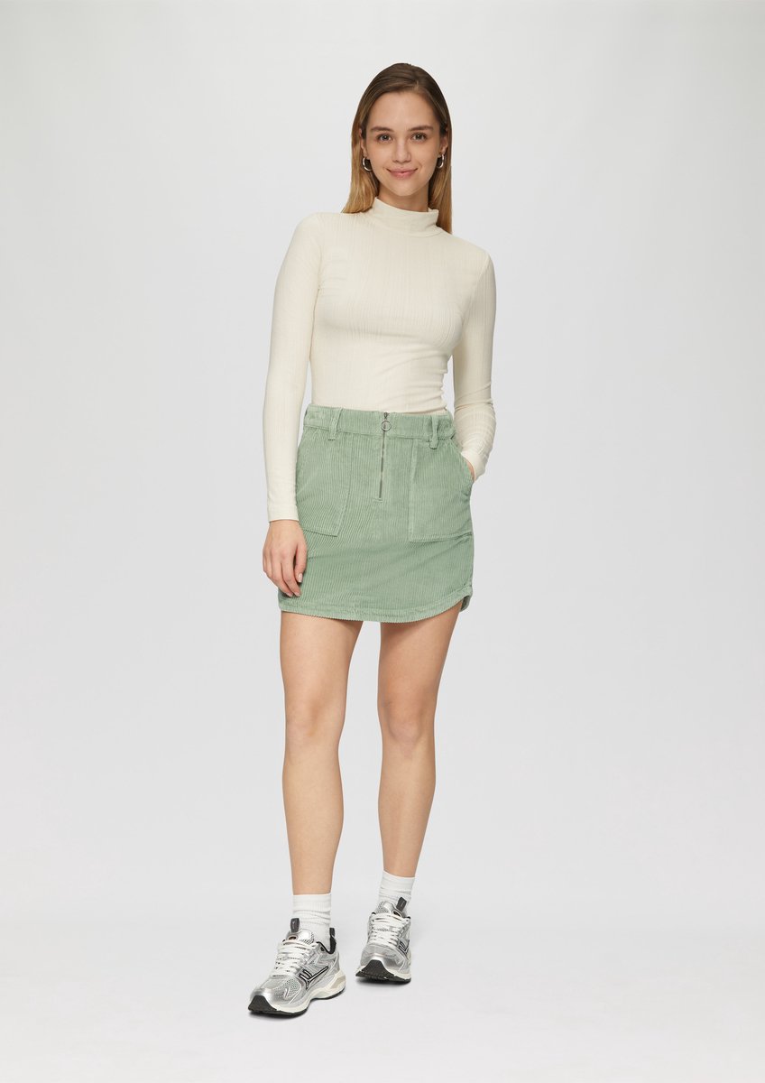 QS - female - Rok