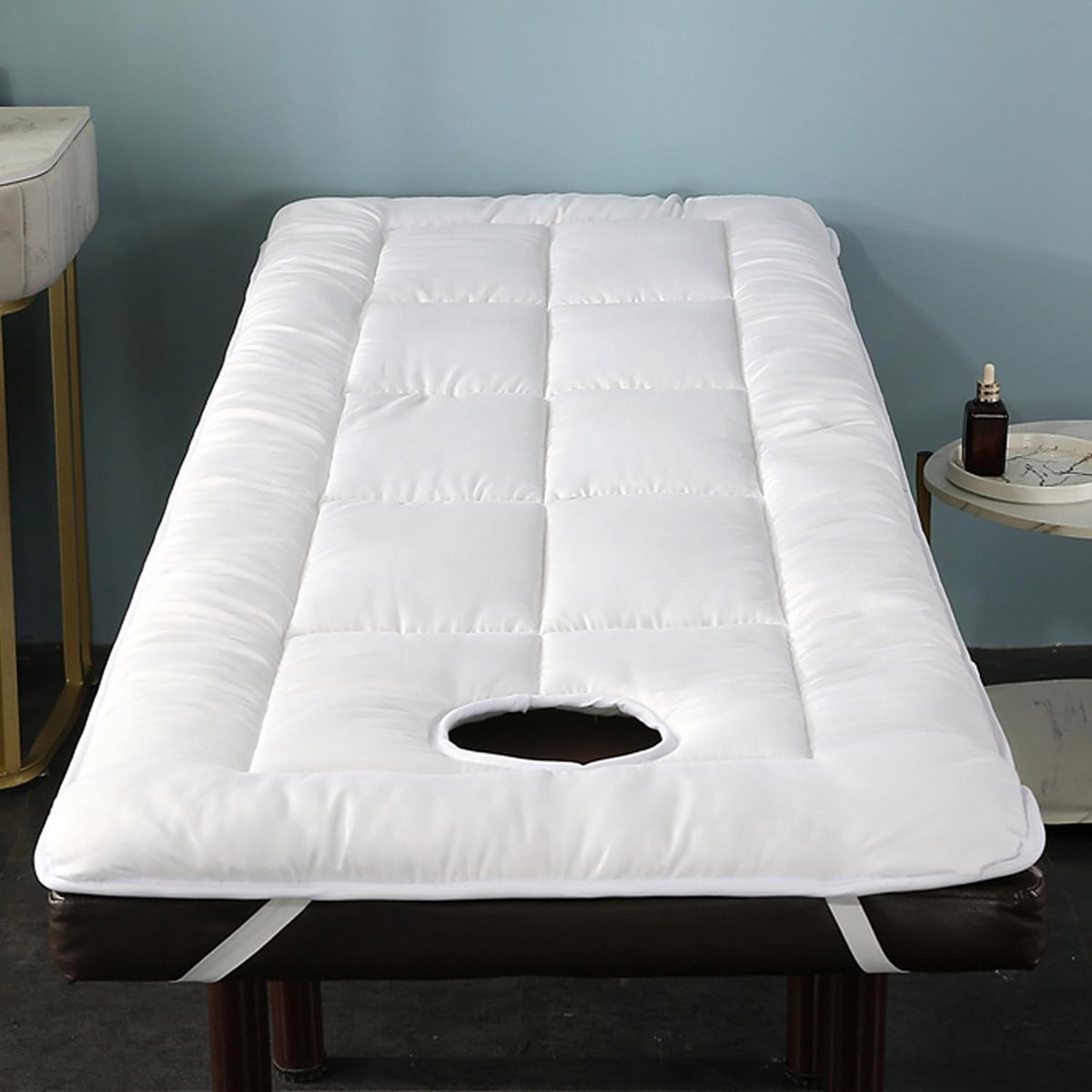 Luxe Massage Tafel Topper met Gezichtsgat voor Salon en Spa - Hoogwaardige Vulling en Wasbaar