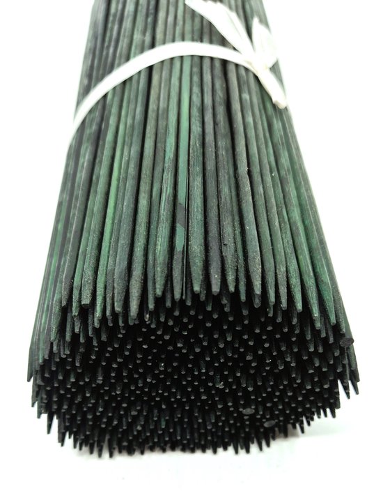 Splitbamboe groen bamboestokken 30 cms 3.5mm gepunt 500 stuks € 20,= Eénmalige...