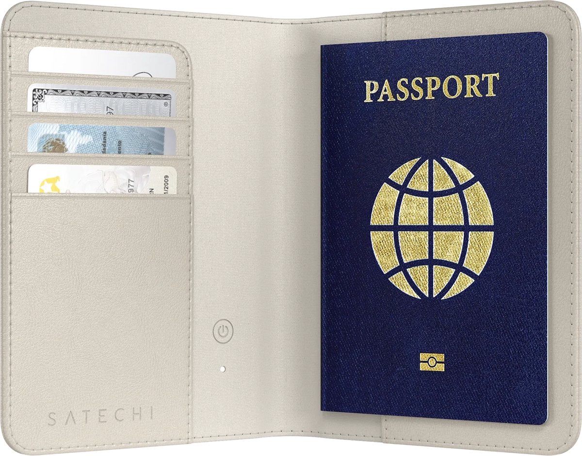 Satechi FindAll Vegan-Lederen Paspoorthoesje met FindMy – Uitgerust met Find My Technologie – Biedt RFID-Bescherming – Mogelijkheid tot Draadloos Opladen - Bruin