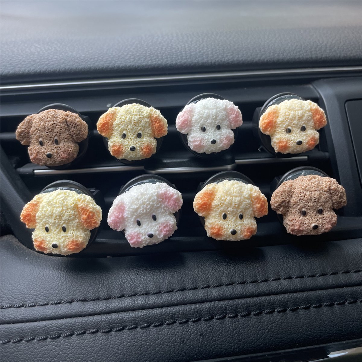 TLVX 8 stuks Leuke 3D Honden Kop Autoparfum / Luchtverfrisser voor auto / Frisse Geur / Bloemig / Citroen / Oceaan / Geurstokjes / Uniek Design Hondjes / Fris Interieur / Lekker Auto Luchtje / Car diffuser / Air Freshener / Kees Hond Auto Parfum