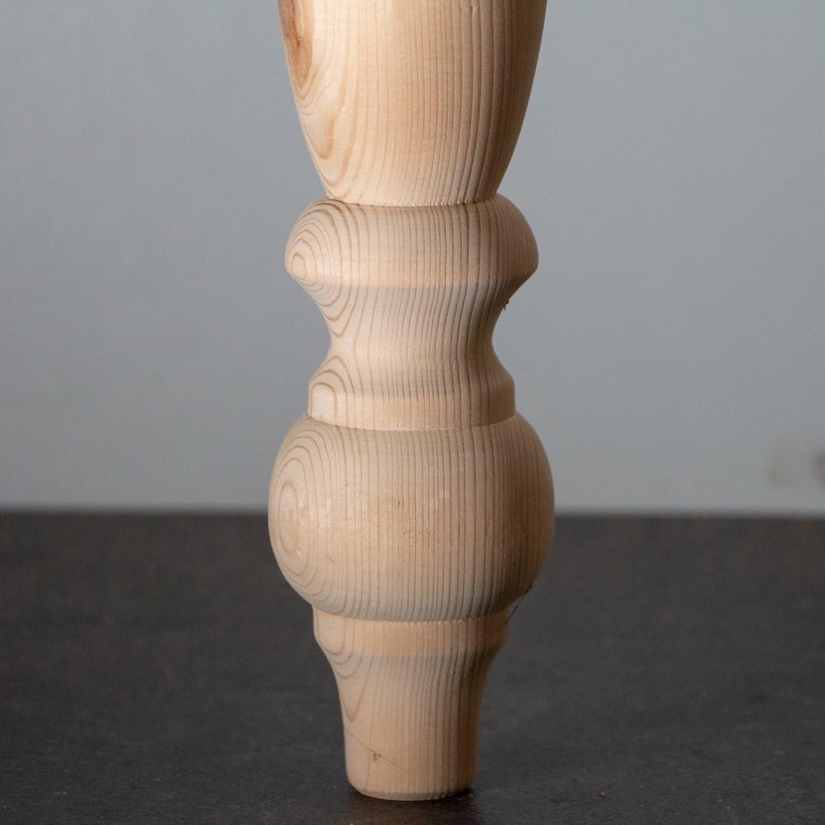 Massief Houten Tafelpoot Grenen 45 cm voor Restauratie en Stabiliteit