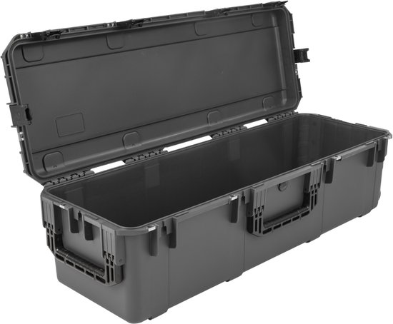 SKB 3i-4213-12B-E flight case étanche avec roulettes 1 076 x 343 x 305 mm