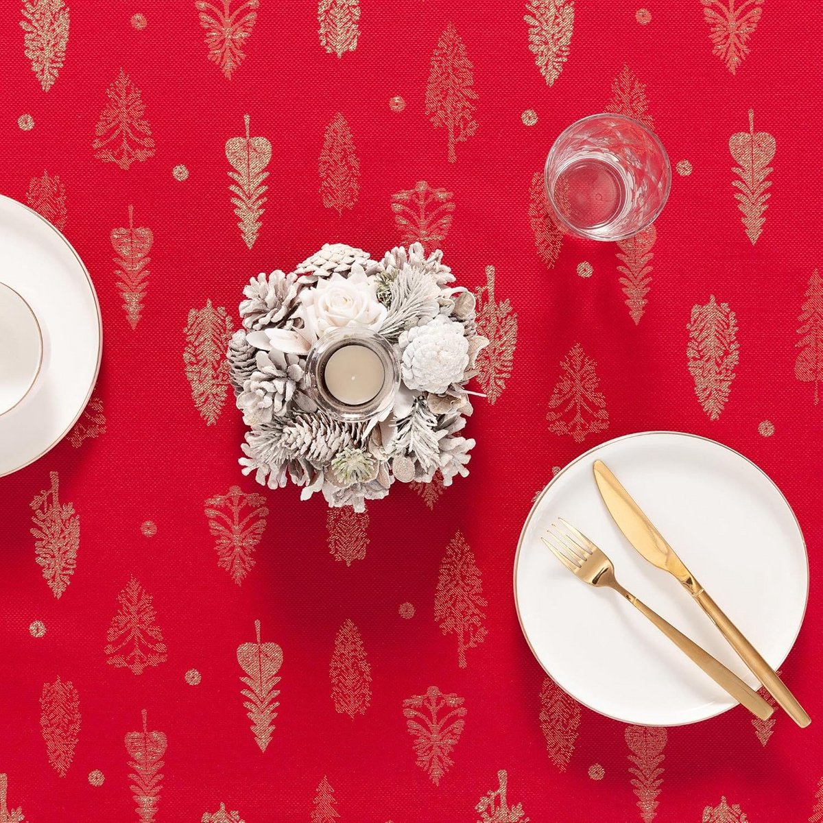Luxe Jacquard Tafelkleed Kerst met Gouden Garen Bloemenpatroon Rechthoekig Rood