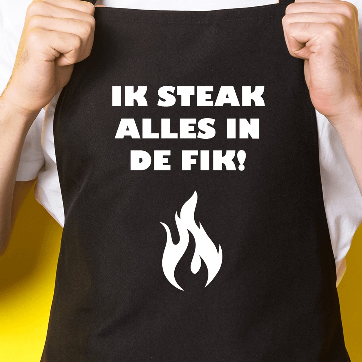 Zwart keukenschort / BBQ-schort met tekst | Ik steak alles in de fik | Katoen - One size - Verstelbaar - Wasbaar - Cadeau voor hem - Vaderdag - Gratis verzending - Cadeau voor Kerst & sinterklaas | Incl. 2 jaar garantie