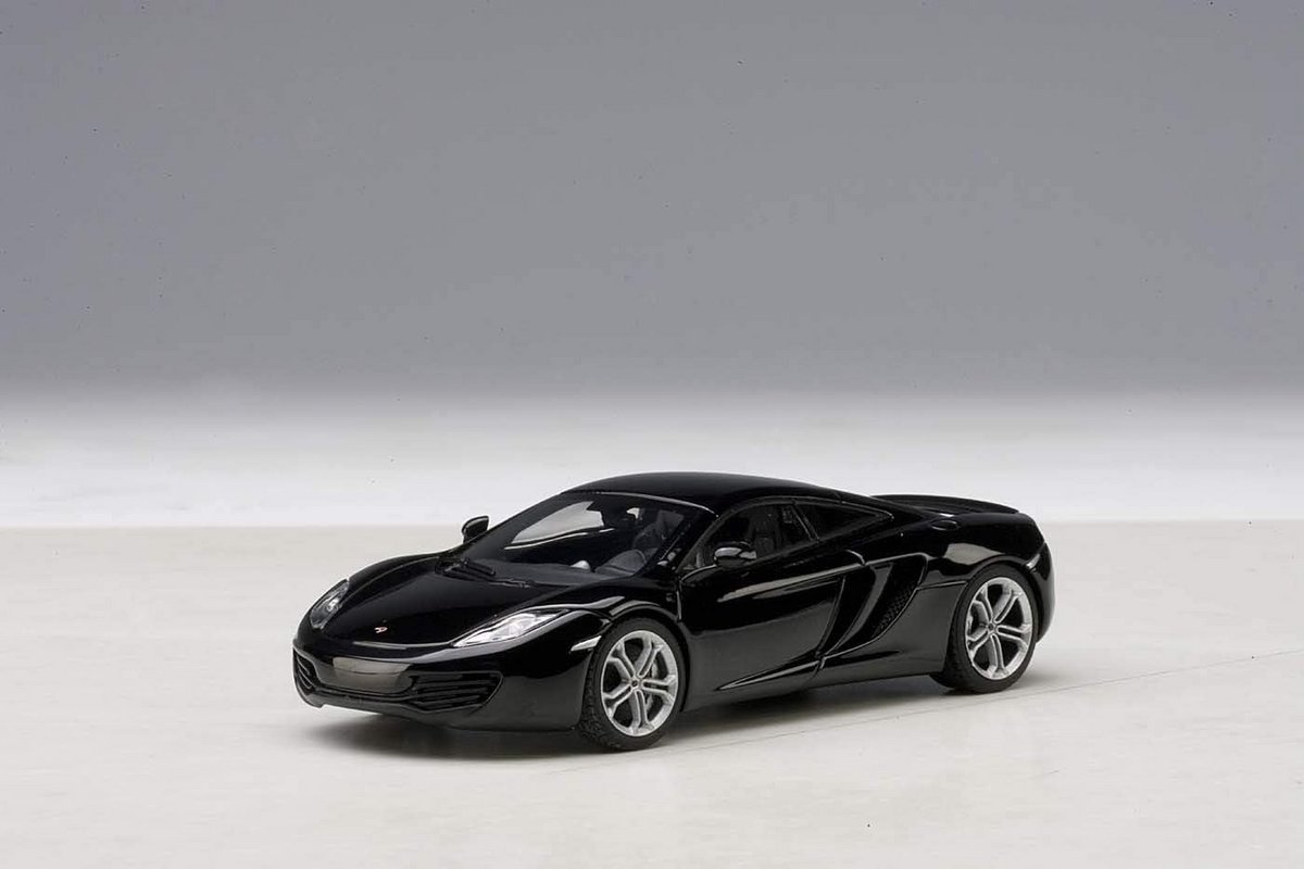 Gedetailleerd Modelauto McLaren MP4-12C 2011 Schaal 1:43 Diecast