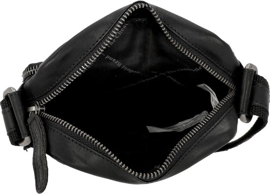Zwarte leren tas van The Chesterfield Brand, van bovenaf gezien met de rits open.