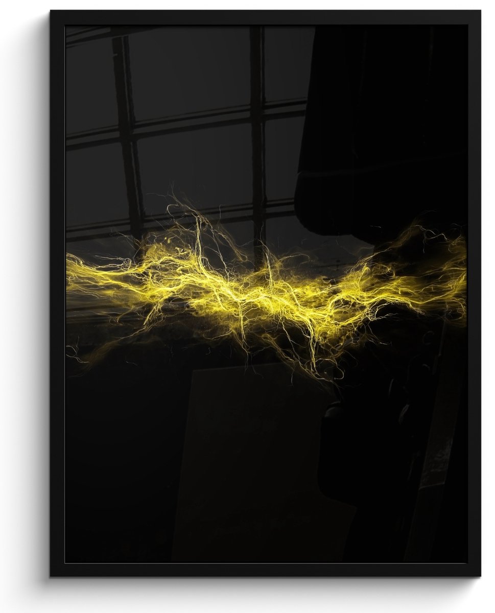 FrameYourWall Poster in lijst - Fotolijst 50x70 cm - Posters - Gaming - Elektriciteit - Geel - Energie - Posterlijst zwart - Decoratie - Wanddecoratie woonkamer - Muurdecoratie slaapkamer Vonken