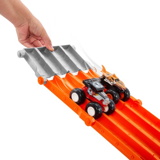 HOT WHEELS Monstertrucks RACEN EN SLOPEN van Hot Wheels — afbeelding 3