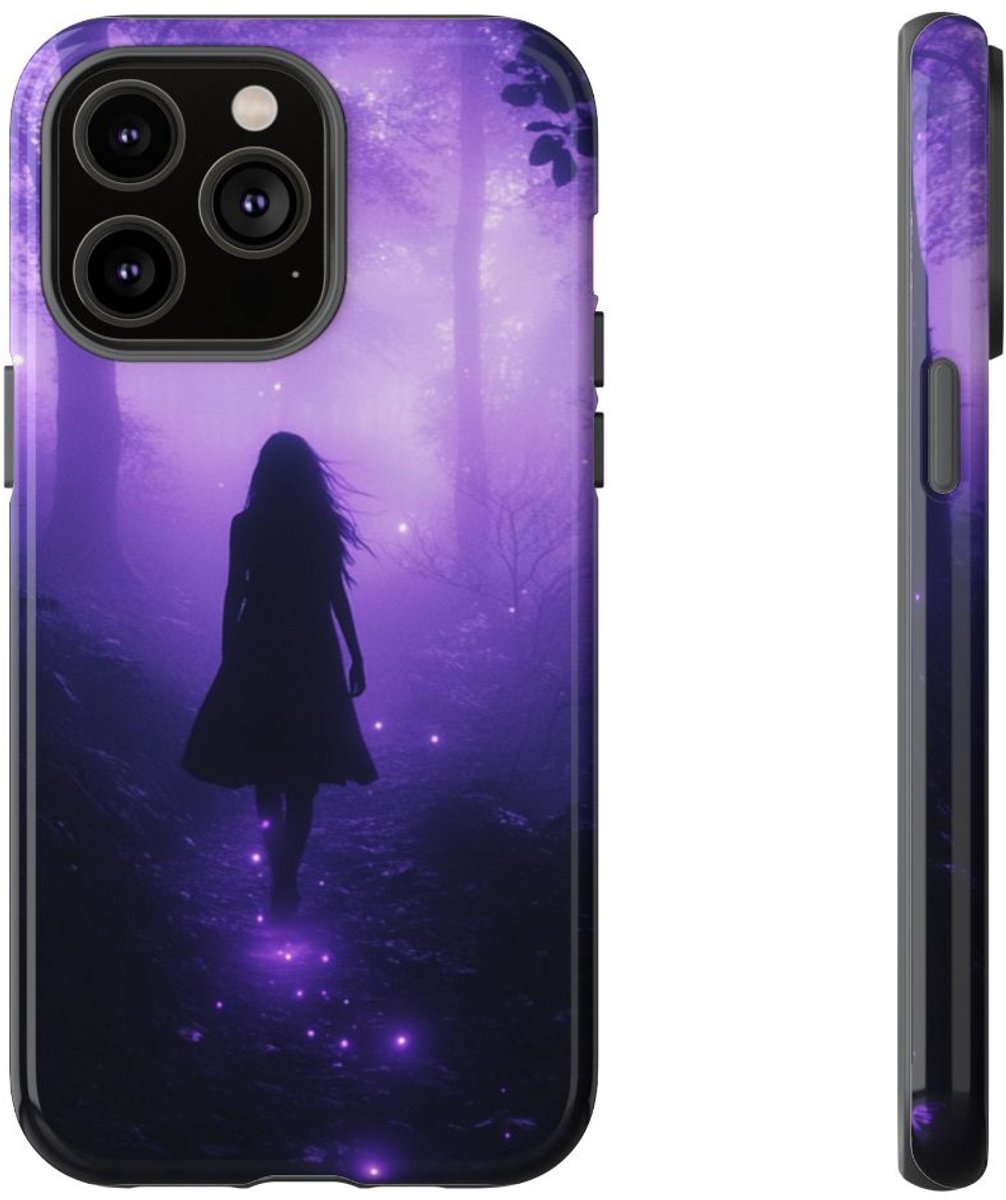 Silhouet in Gloeiend Paars Bos – Telefoonhoesje Geschikt voor iPhone 14 Pro Max