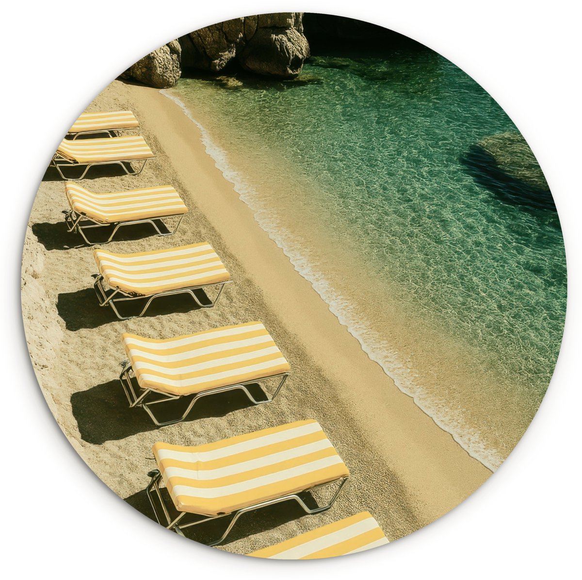 WallCircle Wandcirkel 150x150 cm - Muurcirkel Strandbedden - Zee - Stenen - Baai - Muurdecoratie woonkamer - Wanddecoratie slaapkamer - Kamer decoratie accessoires - Ronde schilderijen Strandbedden - Rotsen - Zee