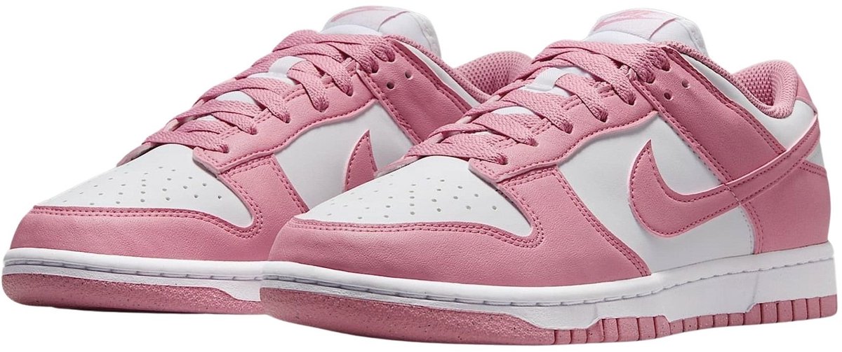 Nike Dunk Low NN Sneakers Dames Roze
