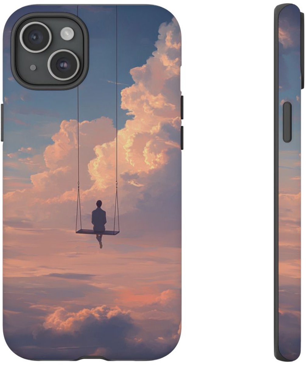 Persoon op Schommel tussen Wolken – Telefoonhoesje Geschikt voor iPhone 15 Plus