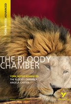 Een boekkaft met de titel The Bloody Chamber. Een leeuw met een bruine manen is zichtbaar. York Notes Advanced.