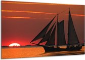 Glasschilderij Zeilboot - Rood, Oranje, Zwart - 120x70cm 1Luik - Foto Op Glas - Geen Acrylglas Schilderij - GroepArt 6000+ Glasschilderijen Art Collectie - Wanddecoratie - Woonkamer - Slaapkamer