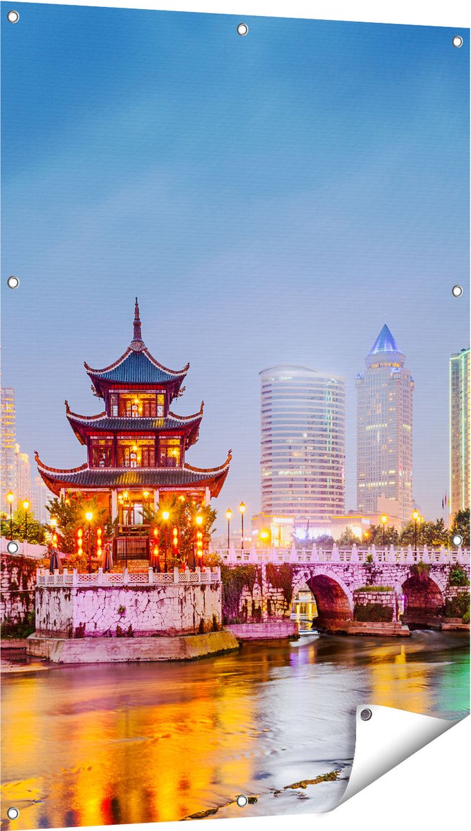 Gards Tuinposter Rivier bij Stad Guiyang in China - 80x120 cm - Tuindoek - Tuindecoratie - Wanddecoratie buiten - Tuinschilderij Multikleur