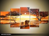 Schilderij -  Afrika - Bruin, Oranje - 150x70cm 5Luik - GroepArt - Handgeschilderd Schilderij - Canvas Schilderij - Wanddecoratie - Woonkamer - Slaapkamer - Geschilderd Door Onze Kunstenaars 2000+Collectie Maatwerk Mogelijk