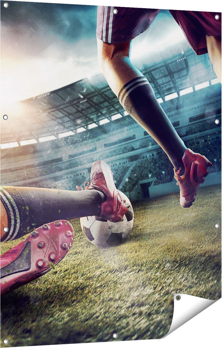 Gards Tuinposter Voetbal Sliding in het Stadion - 90x120 cm - Tuindoek - Tuindecoratie - Wanddecoratie buiten - Tuinschilderij Multikleur