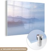 MuchoWow® Glasschilderij 120x80 cm - Schilderij acrylglas - Mist trekt over China - Foto op glas - Schilderijen