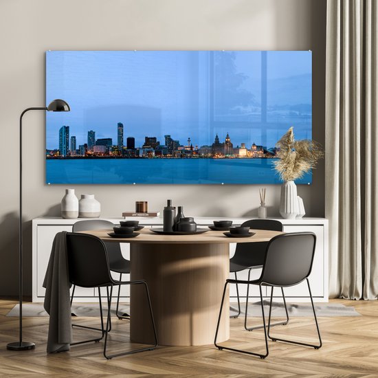 L'horizon emblématique du centre-ville de Liverpool en Angleterre Plexiglas 160x80 cm - Tirage photo sur Glas (décoration murale en plexiglas)