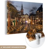 MuchoWow® Glasschilderij 120x80 cm - Schilderij acrylglas - Den Haag - Terras - Café - Foto op glas - Schilderijen