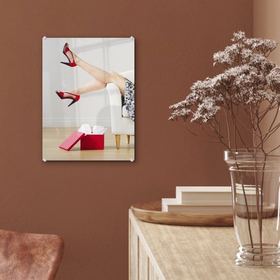 Peinture sur Verre - Femme Portant des Chaussures Rouges à Talons Hauts - 30x40 cm - Peintures sur Verre Peintures - Photo sur Glas