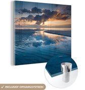 MuchoWow® Glasschilderij 20x20 cm - Schilderij acrylglas - Nederland - Kust - Zon - Foto op glas - Schilderijen