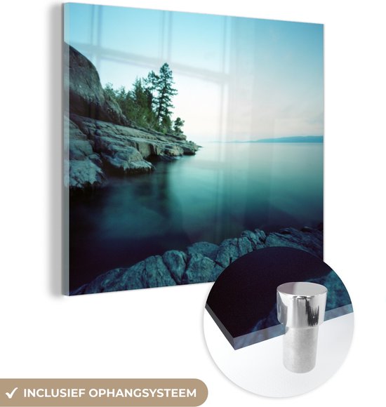 MuchoWow® Glasschilderij 20x20 cm - Schilderij acrylglas - Flathead Lake - Foto op glas - Schilderijen