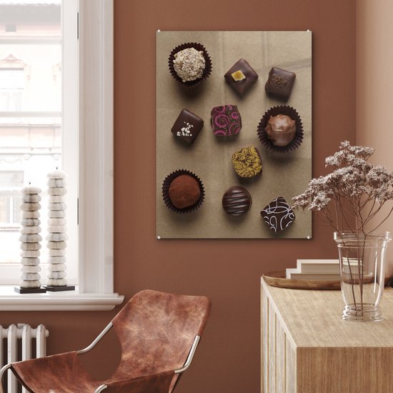 MuchoWow® Peinture sur verre 60x80 cm - Peinture sur verre acrylique - Chocolats sur fond marron - Photo sur verre - Peintures